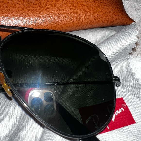Ray-Ban Aviator Sunglasses - Picture 8 of 9